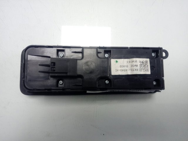 Кнопковий блок керування склопідіймачами передній лівий Land Rover FK7214540AC ціна, від 43.75 USD