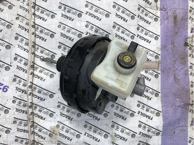 Вакуумний підсилювач гальм VAG 8R0612103H