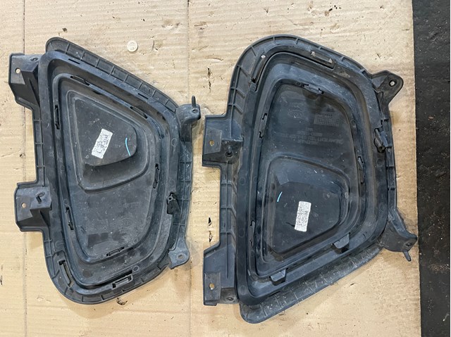 Решітка переднього бампера, ліва Hyundai/Kia 86525C6000 ціна, від  USD