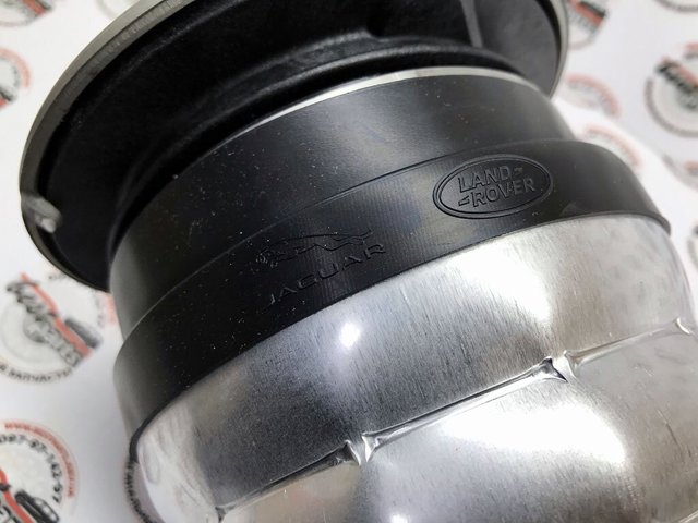  Land Rover LR090610