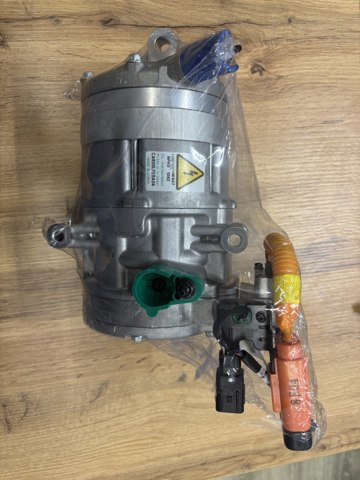 97701E6100 Hyundai/Kia Компресор холодоагенту