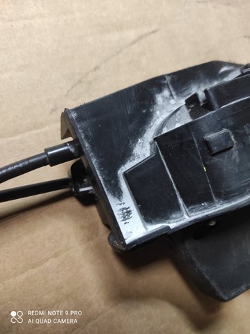 103448100K Tesla Замок задніх дверей, правих
