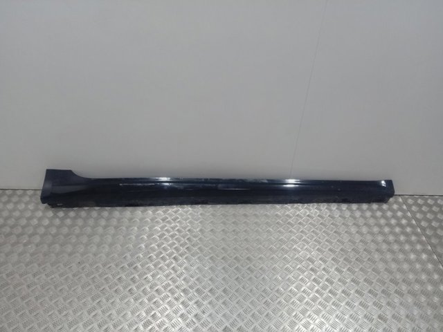 Купити 8W8853860 VAG 