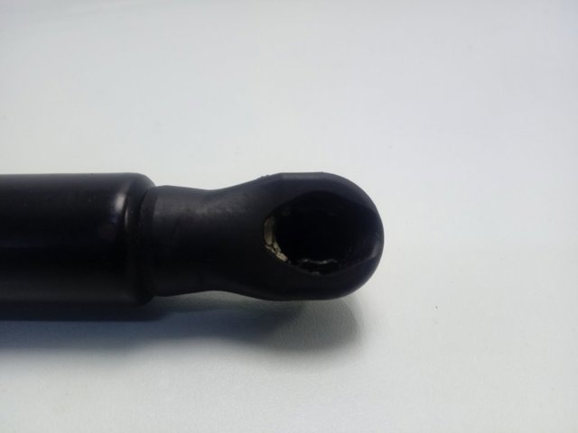 Купити A1779800100 Mercedes Амортизатор під капот