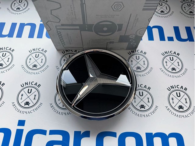 Емблема решітки радіатора A0008881300 Mercedes