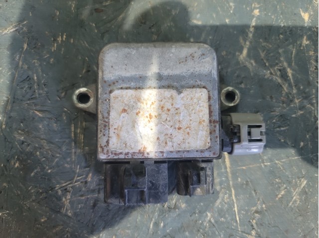 600895300B Tesla 
