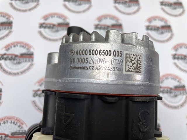 Водяний насос охолодження електричний додатковий Mercedes A000500650080 ціна, від 501.41 USD