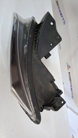 92102AT000 Hyundai/Kia Фара передня права