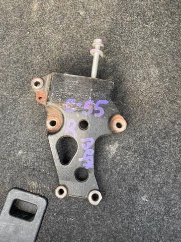 123130V040 Toyota 