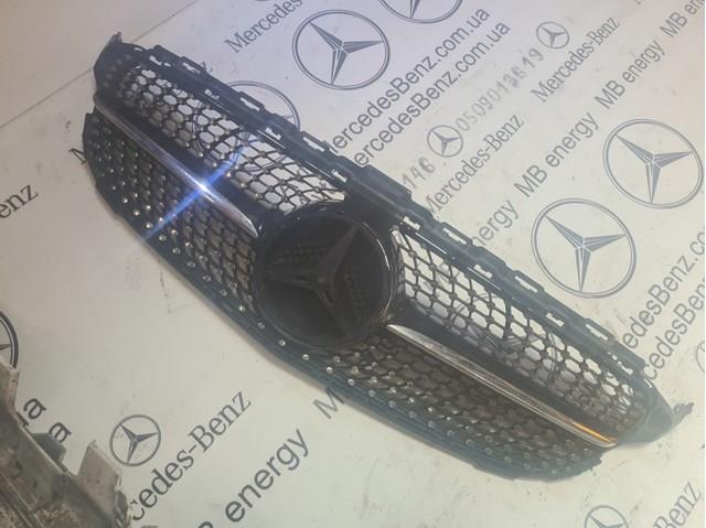 Решітка радіатора A2058804383 Mercedes