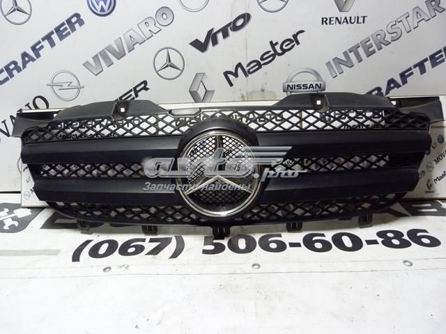 Решітка Mercedes A9068800285