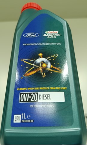 15F73D Castrol Масло двигуна