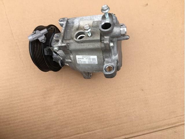 73111FL10B Subaru Компресор холодоагенту