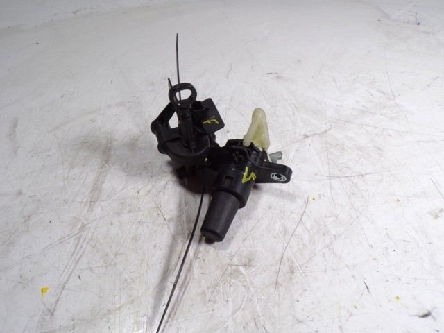 B001045180 Peugeot/Citroen Замок п'ятих дверей