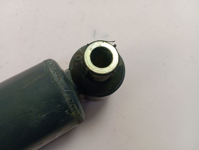 5802392684 Iveco Ліва передня стійка