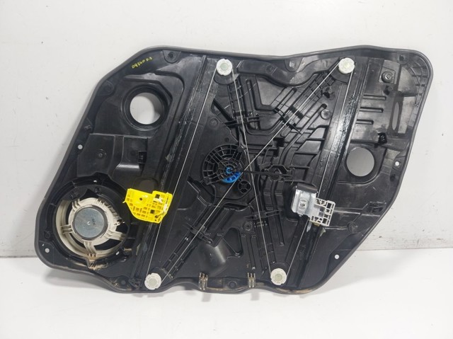 82471AT010 Hyundai/Kia Підйомник механічний вітрового скла