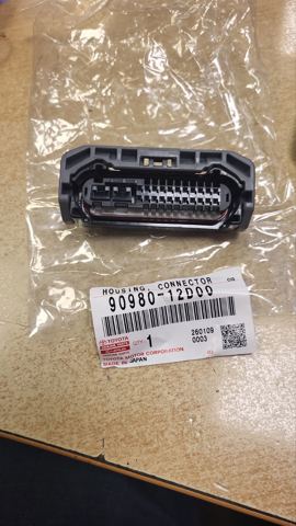 9098012D00 Toyota 