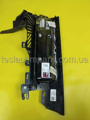 Ейрбег захисту колін нижня Tesla 107782500D ціна, від 114.45 USD