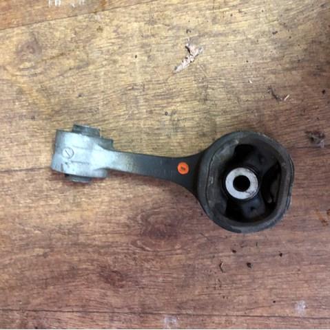 Купити 50890TRWA01 Honda Задня опора двигуна