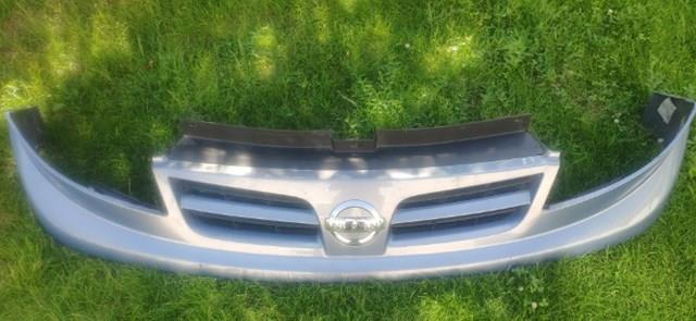 Решітка радіатора 623100250 Nissan/Infiniti