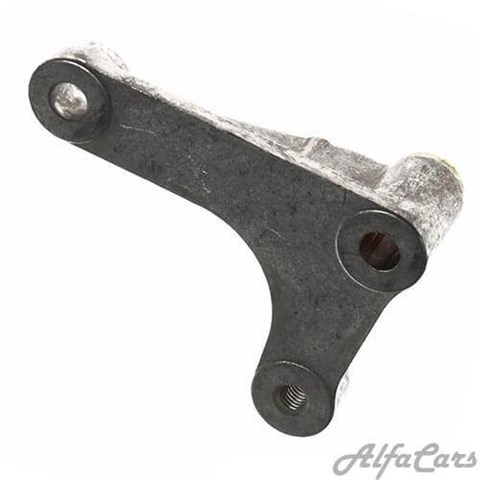 BSG30826011 BSG Кронштейн кріплення генератора