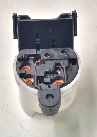 Купити SW9005 Matomi Контактна група