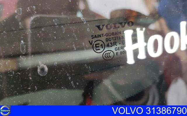 Заднє скло 31386790 Volvo