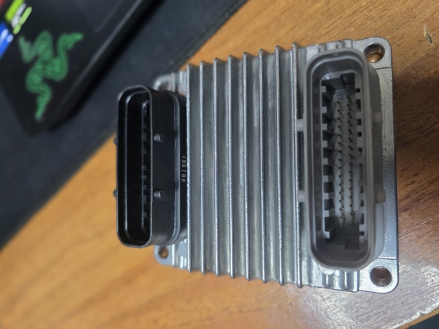 Електронний блок керування двигуном 96486973 General Motors