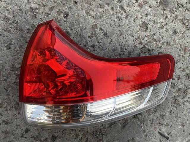 Ліхтар задній правий, зовнішній Toyota 8155008030 ціна, від 105.56 USD