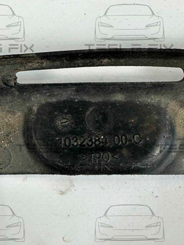  103238400C Tesla