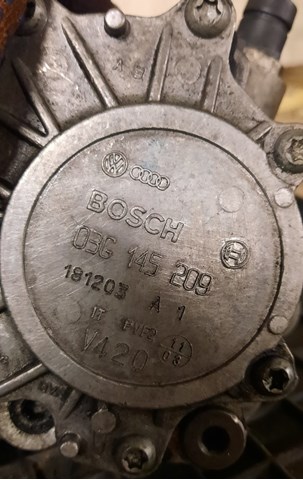 Тандемний насос Bosch 03G145209 ціна, від 33.59 USD
