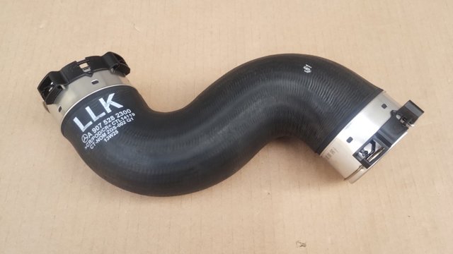 A9075282300 Mercedes Трубка, що нагнітається