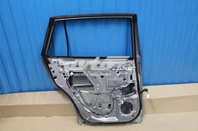 Двері задні Subaru 60409AJ1109P ціна, від 101.58 USD