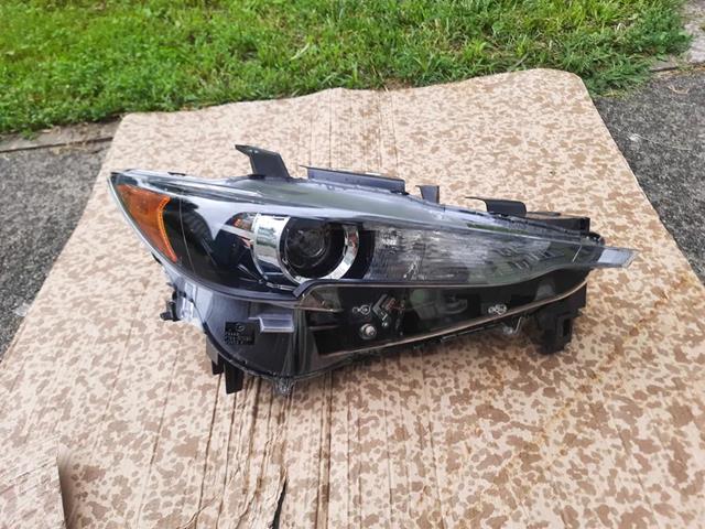 Основна фара - вставка Mazda KL2J51030 ціна, від 355.91 USD