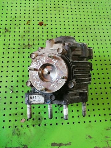 Раздатка (коробка роздавальна) на Toyota RAV4 III A3