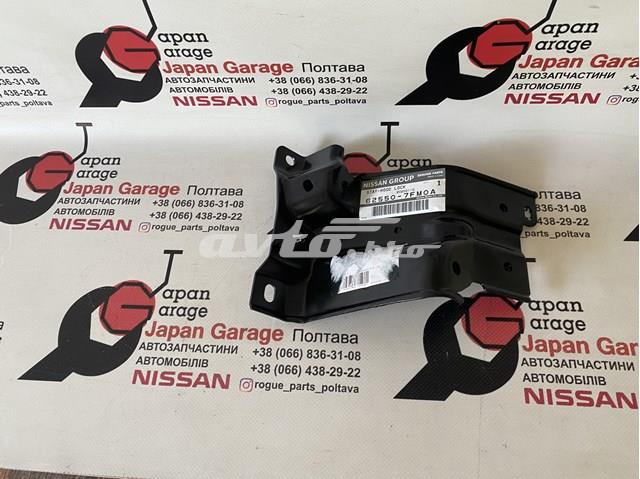 625507FM0A Nissan/Infiniti Кронштейн замку капоту
