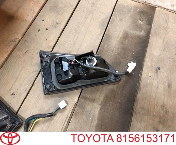 Задня ліва зовнішня фара Toyota 8156153171 ціна, від 76.00 USD