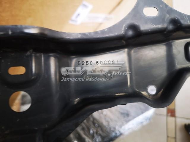 Кронштейн бампера переднього, центральний Toyota 525060C061