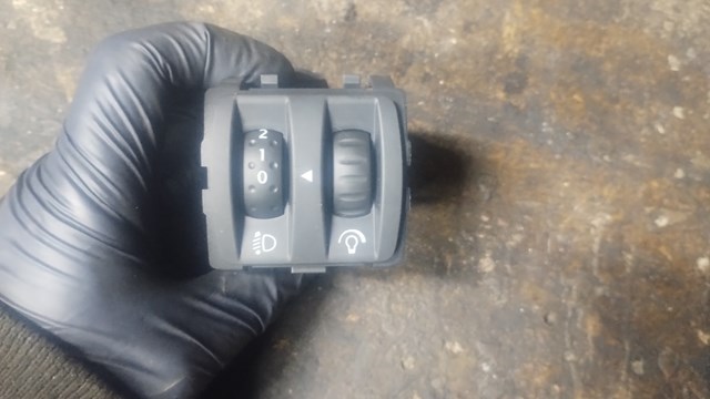  Renault (RVI) 8200121805B ціна, від 11.41 USD