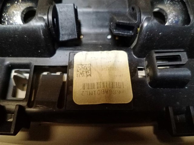  686AB01ML2 Chrysler