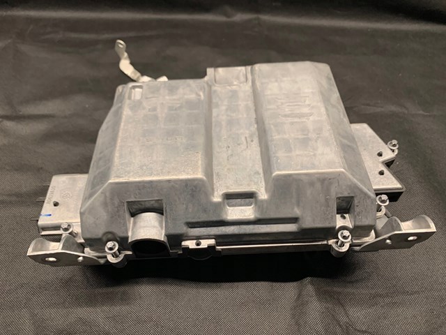 111818202H Tesla 