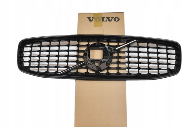 32368161 Volvo Решітка радіатора