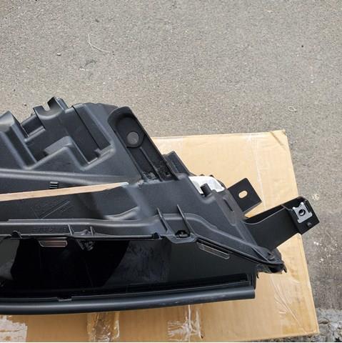 Основна фара - вставка Toyota 8114560Q50