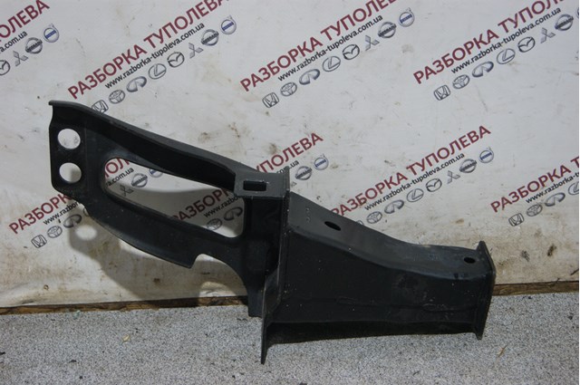 Кронштейн підсилювача переднього бампера Volvo 31329436