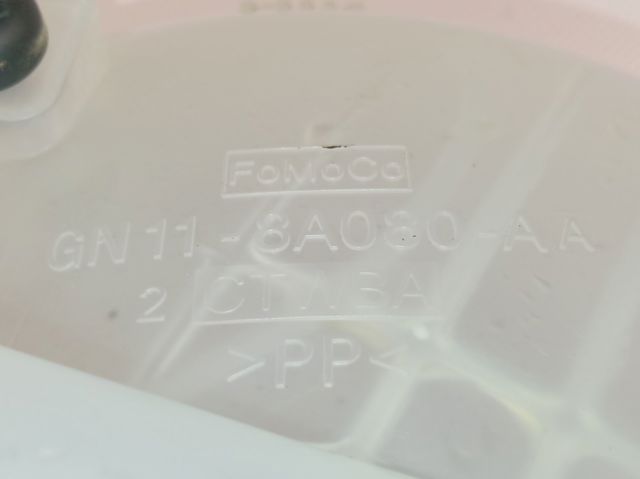 Купити GN118A080AA Ford Водяний бачок системи охолодження