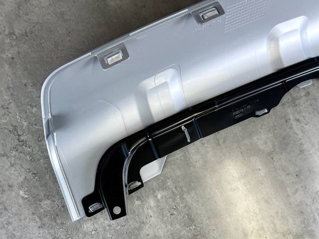 LR061301 Land Rover 