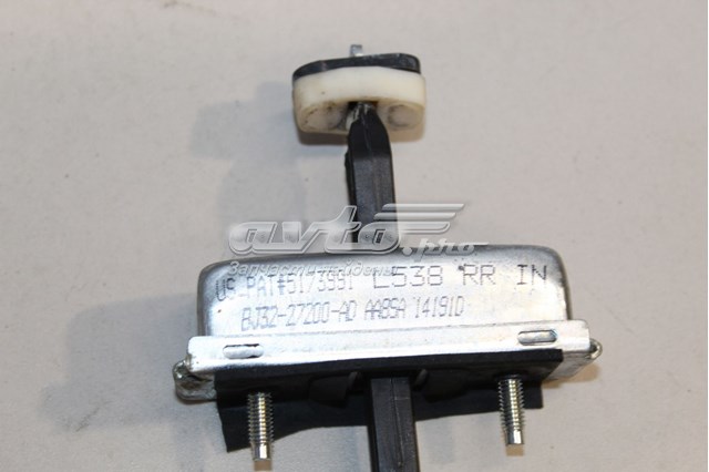 Купити LR027611 Land Rover 