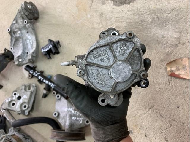Насос вакуумний Bosch D1651B