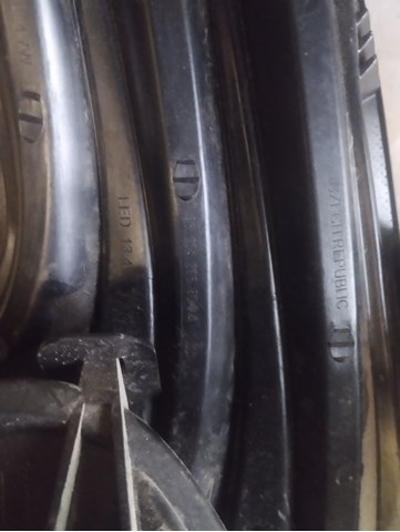 Купити 9810430580 Peugeot/Citroen Задня права фара