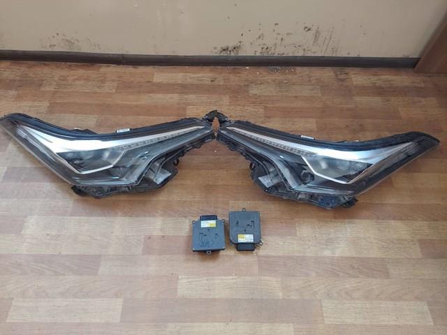 Фара правая Toyota 81110F4071 ціна, від 144.16 USD